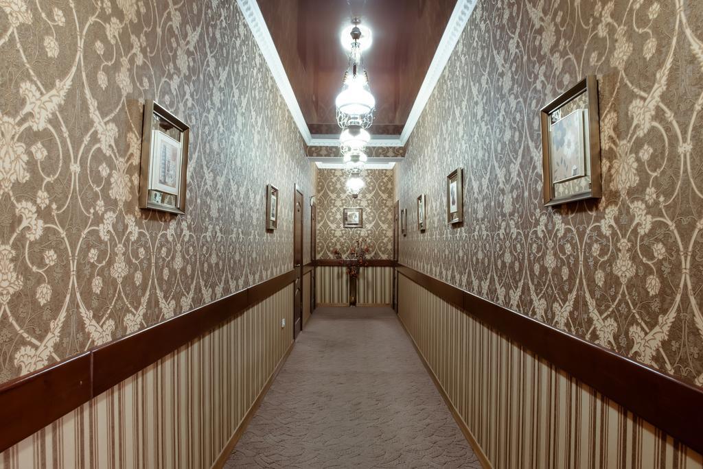 Albatros Hotel Бишкек Экстерьер фото