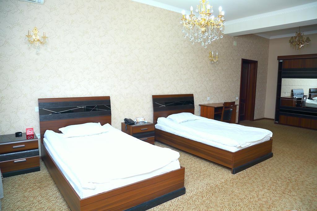 Albatros Hotel Бишкек Экстерьер фото