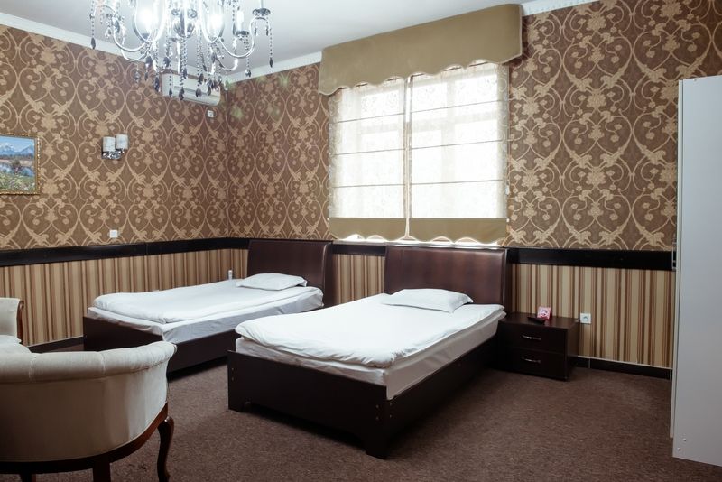 Albatros Hotel Бишкек Экстерьер фото