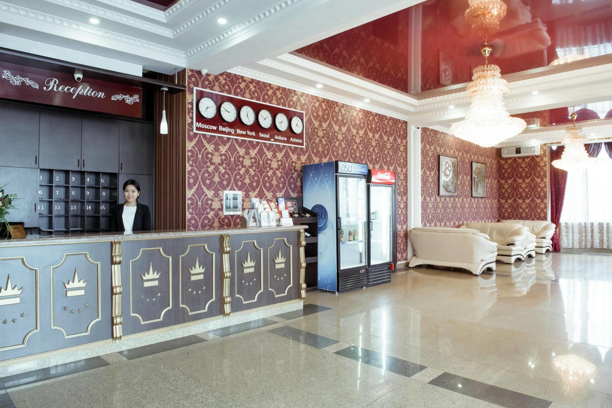 Albatros Hotel Бишкек Экстерьер фото
