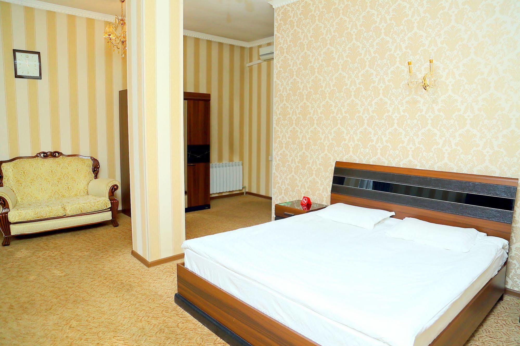 Albatros Hotel Бишкек Экстерьер фото